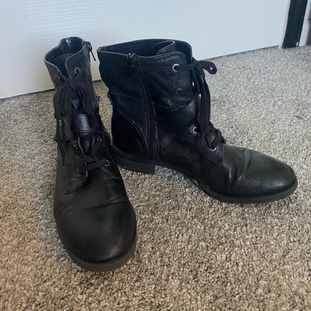 Black Nine West lace up booties